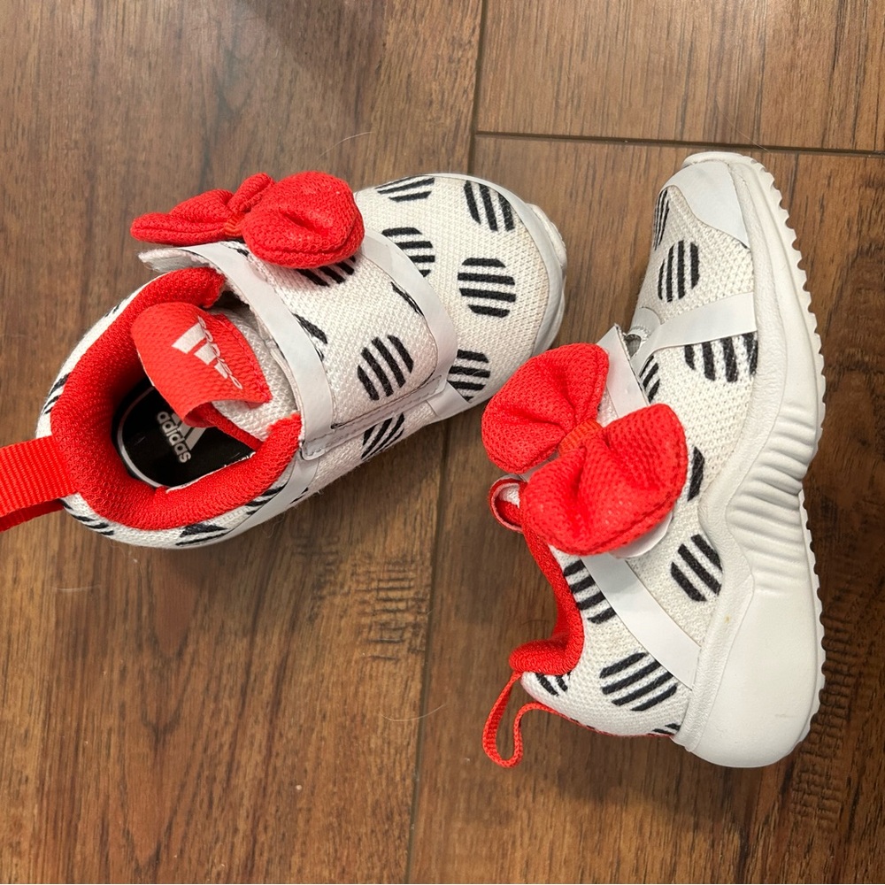 Minnie Mouse x Adidas